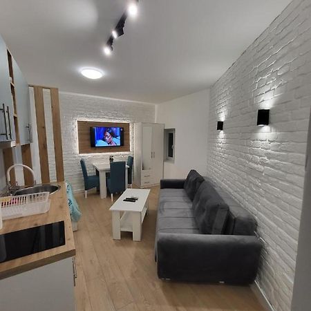Harmony Suites Sajmiste Kültér fotó