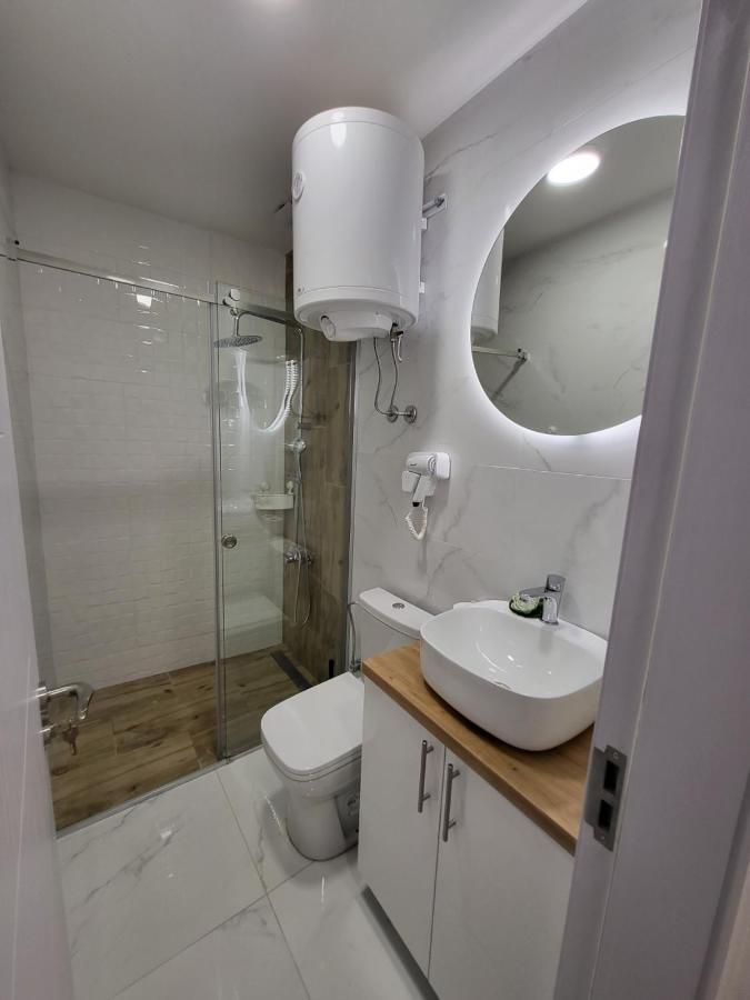 Harmony Suites Sajmiste Kültér fotó