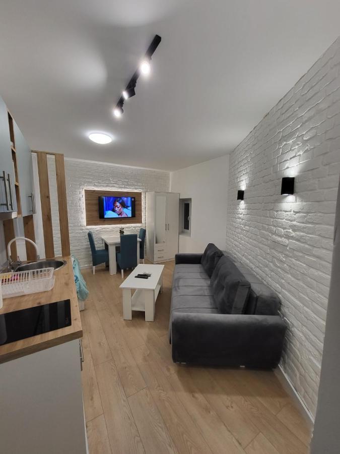 Harmony Suites Sajmiste Kültér fotó
