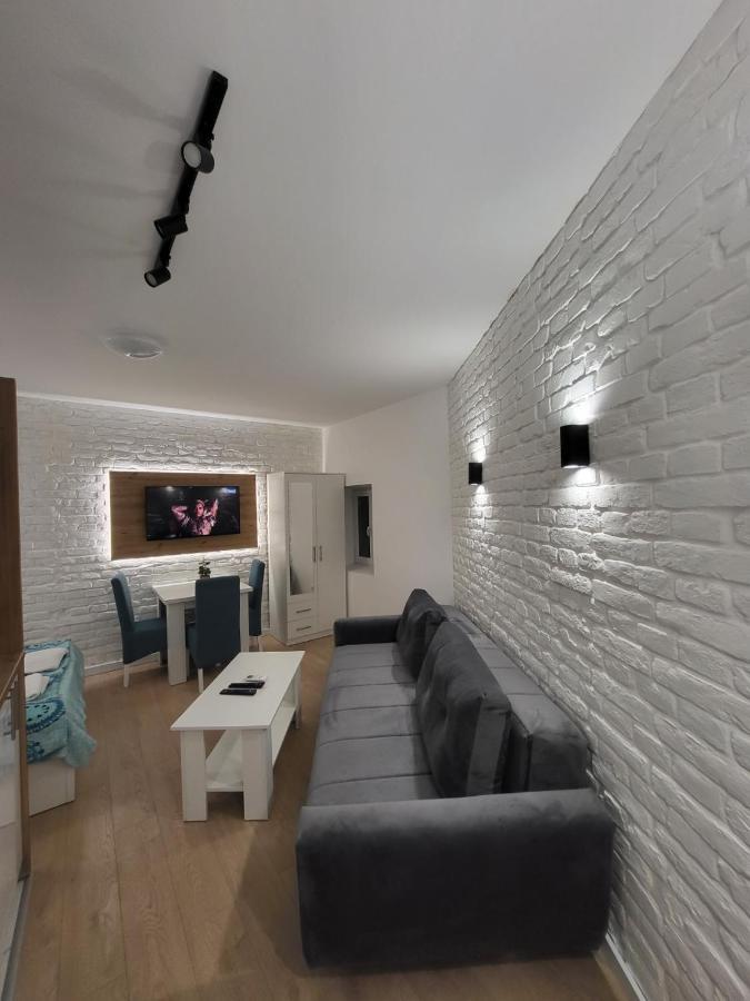 Harmony Suites Sajmiste Kültér fotó